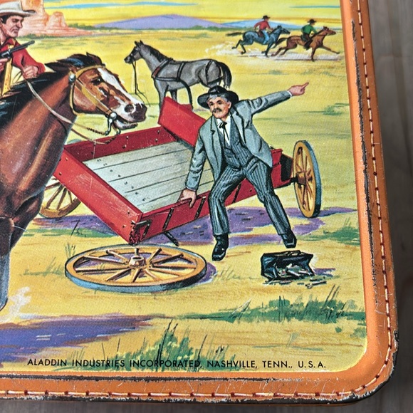 HOST PICK 🎉🎉🎉🎉🎉🎉🎉🎉🎉Gunsmoke Lunchbox - Picture 8 of 12